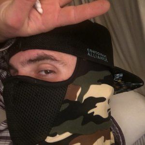 Meet your Posher, Jamal